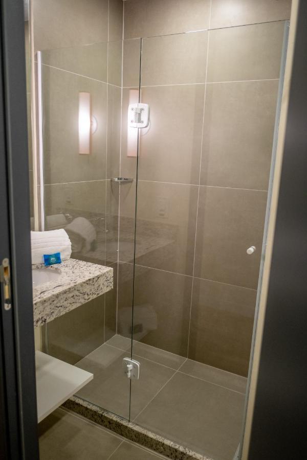 Ibis Budget Leme Sp Bagian luar foto